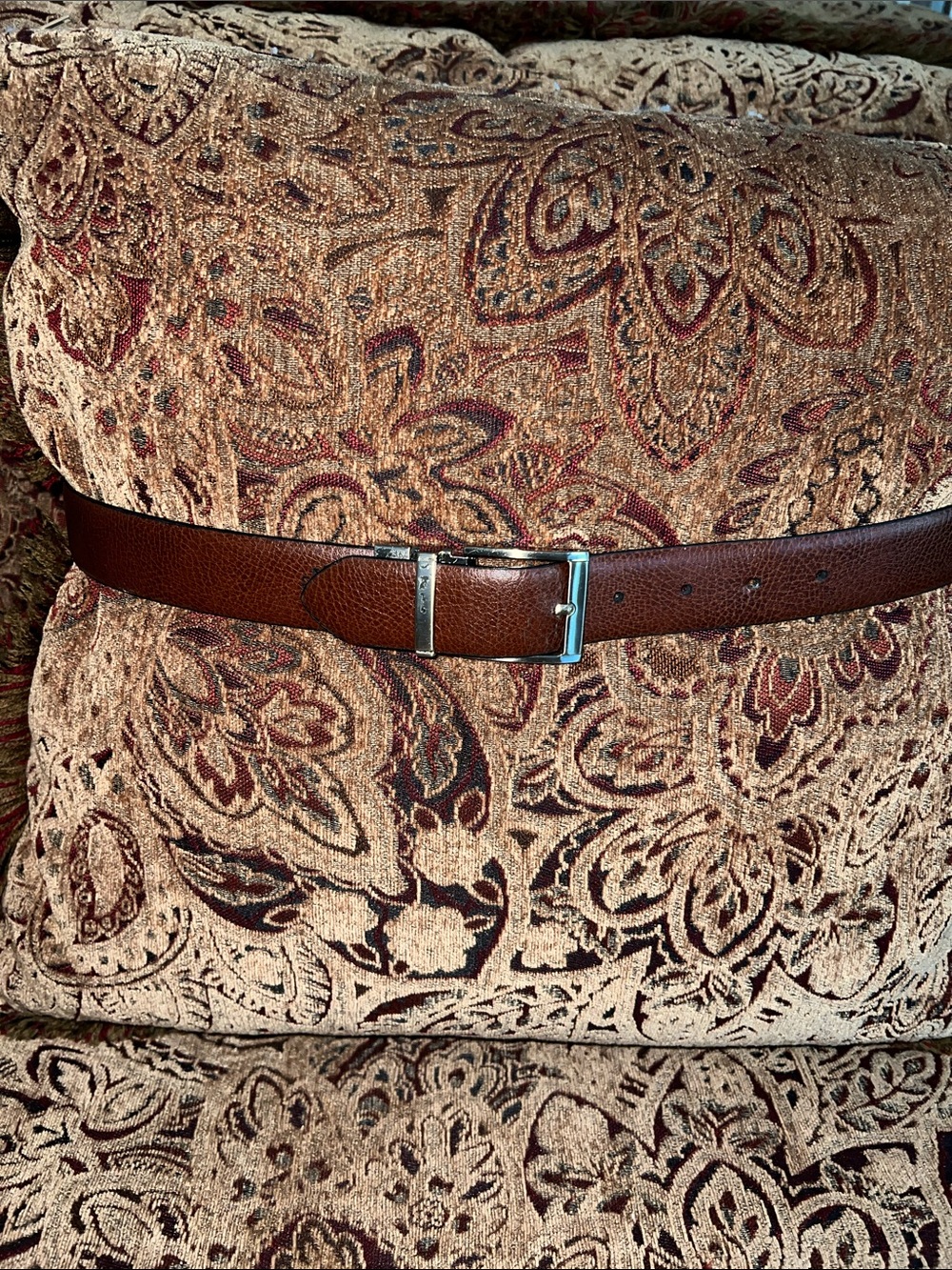 Dockers Men's Reversible Leather Belt size 34” with Silver Buckle Brown/Black